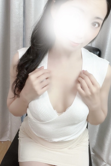 ANNA 月見 ももの写真