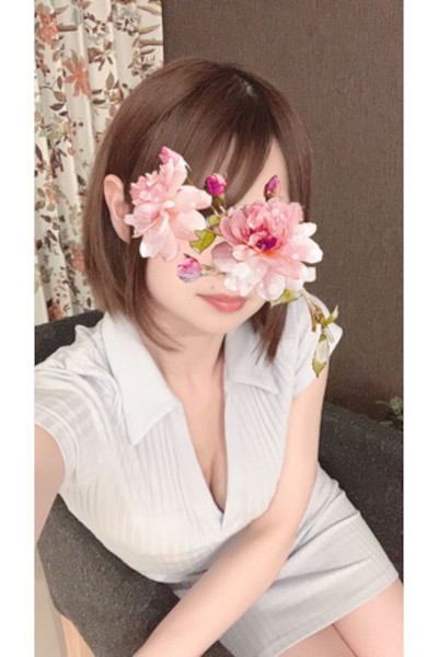 Spur Luxury 里穂の写真