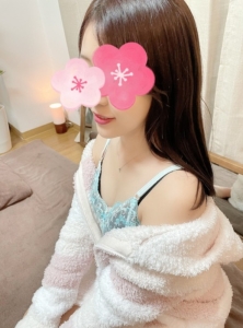 CHERIR (シェリール) 上野 椿 ひとみ